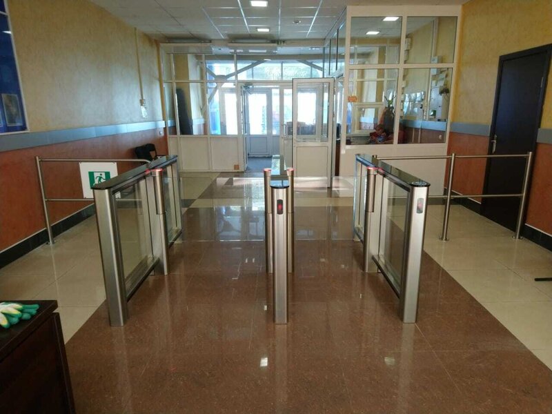 Скоростные проходы вдоль коридора учебного корпуса